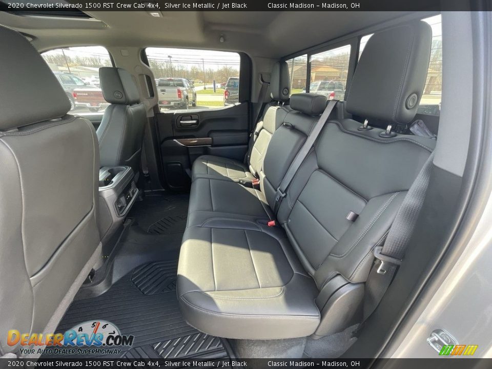 2020 Chevrolet Silverado 1500 RST Crew Cab 4x4 Silver Ice Metallic / Jet Black Photo #17
