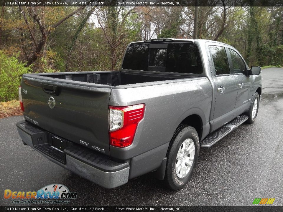 2019 Nissan Titan SV Crew Cab 4x4 Gun Metallic / Black Photo #6