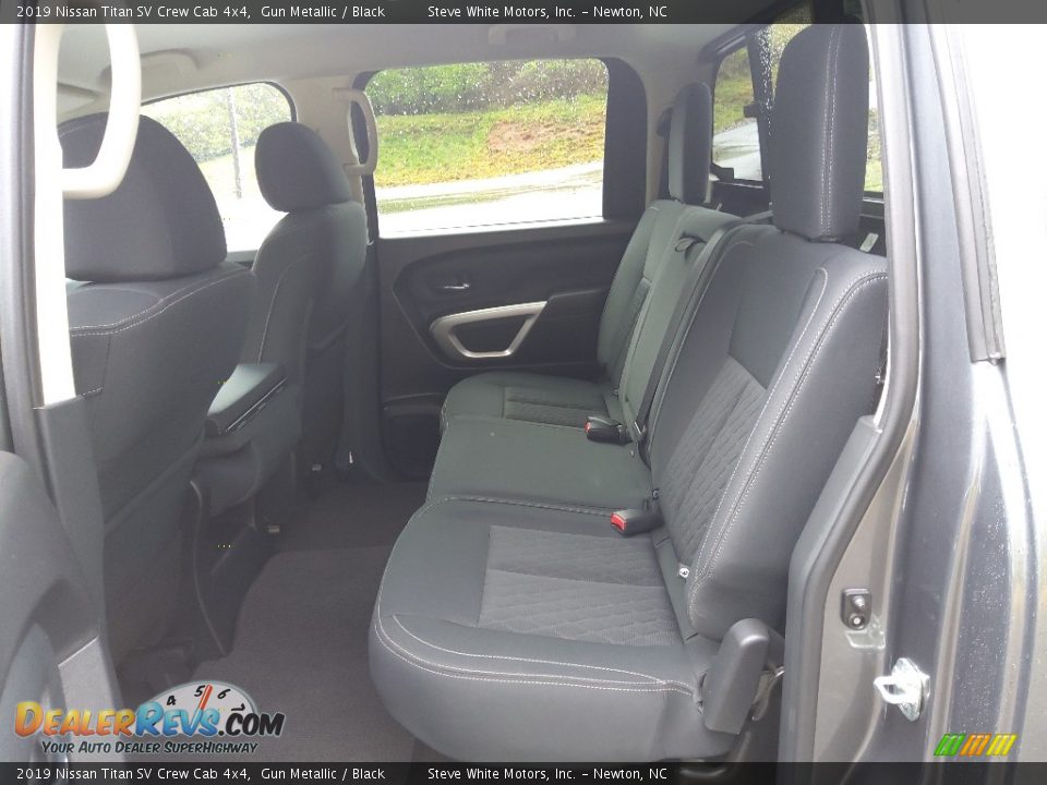 Rear Seat of 2019 Nissan Titan SV Crew Cab 4x4 Photo #14