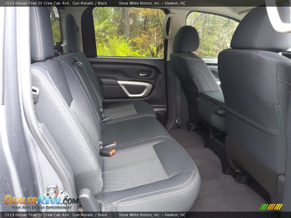 Rear Seat of 2019 Nissan Titan SV Crew Cab 4x4 Photo #15