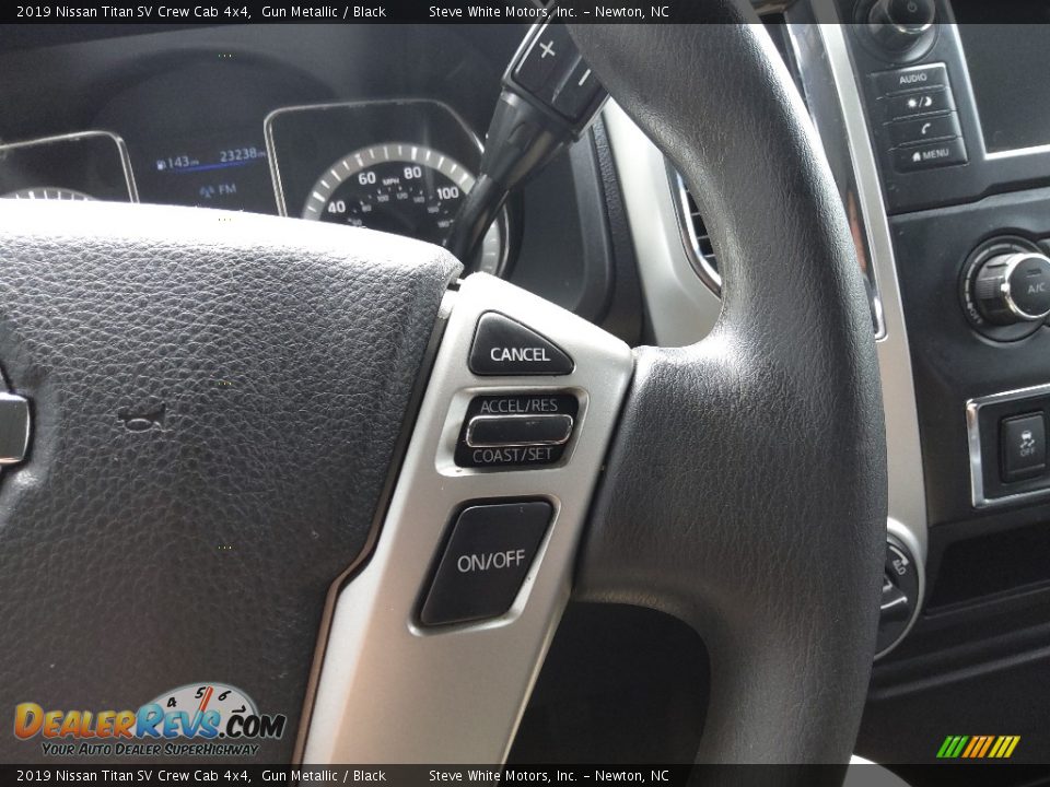 2019 Nissan Titan SV Crew Cab 4x4 Steering Wheel Photo #19