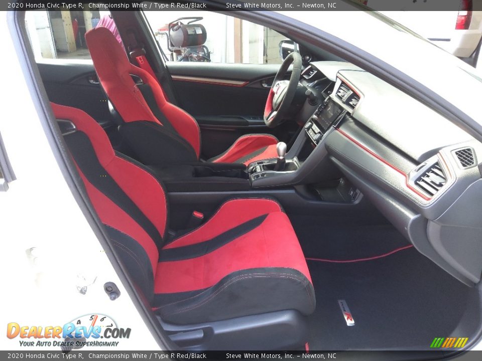 Front Seat of 2020 Honda Civic Type R Photo #17