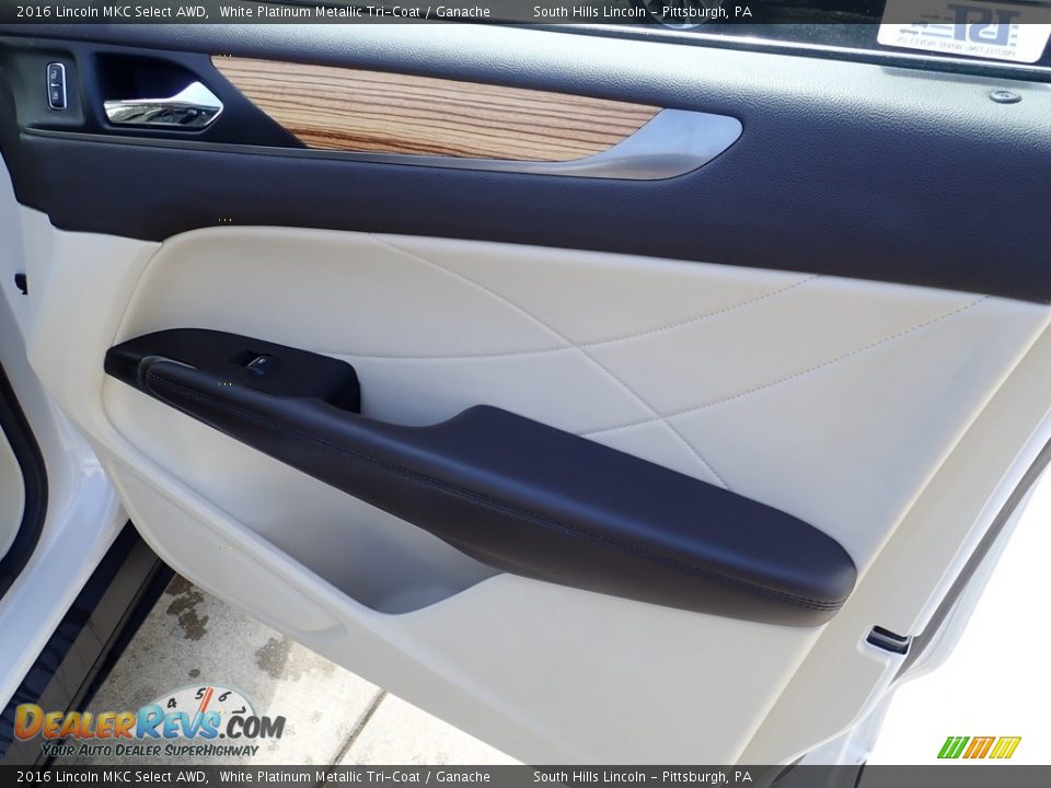 2016 Lincoln MKC Select AWD White Platinum Metallic Tri-Coat / Ganache Photo #13