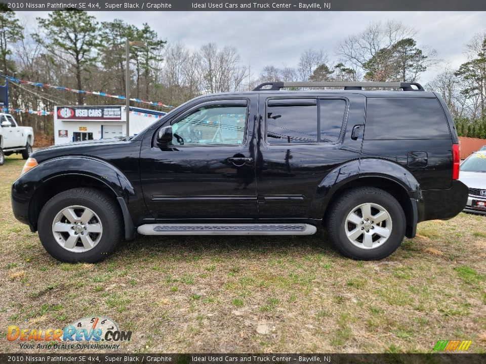 2010 Nissan Pathfinder SE 4x4 Super Black / Graphite Photo #3