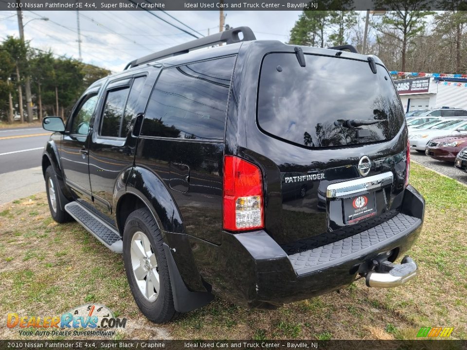 2010 Nissan Pathfinder SE 4x4 Super Black / Graphite Photo #4