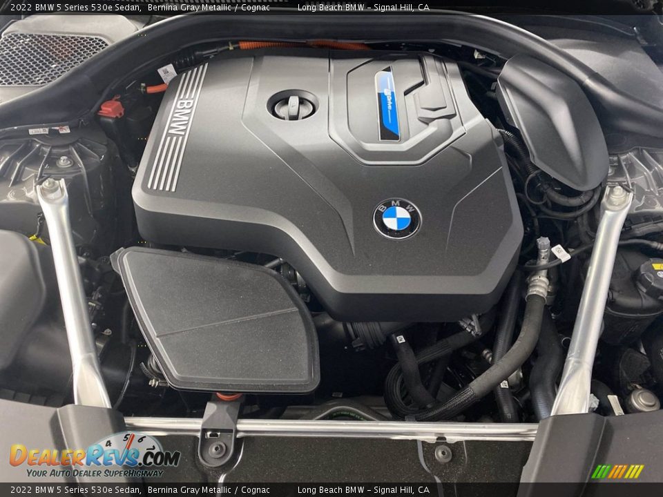 2022 BMW 5 Series 530e Sedan 2.0 Liter e TwinPower Turbocharged DOHC 16-Valve VVT 4 Cylinder Gasoline/Electric Hybrid Engine Photo #9