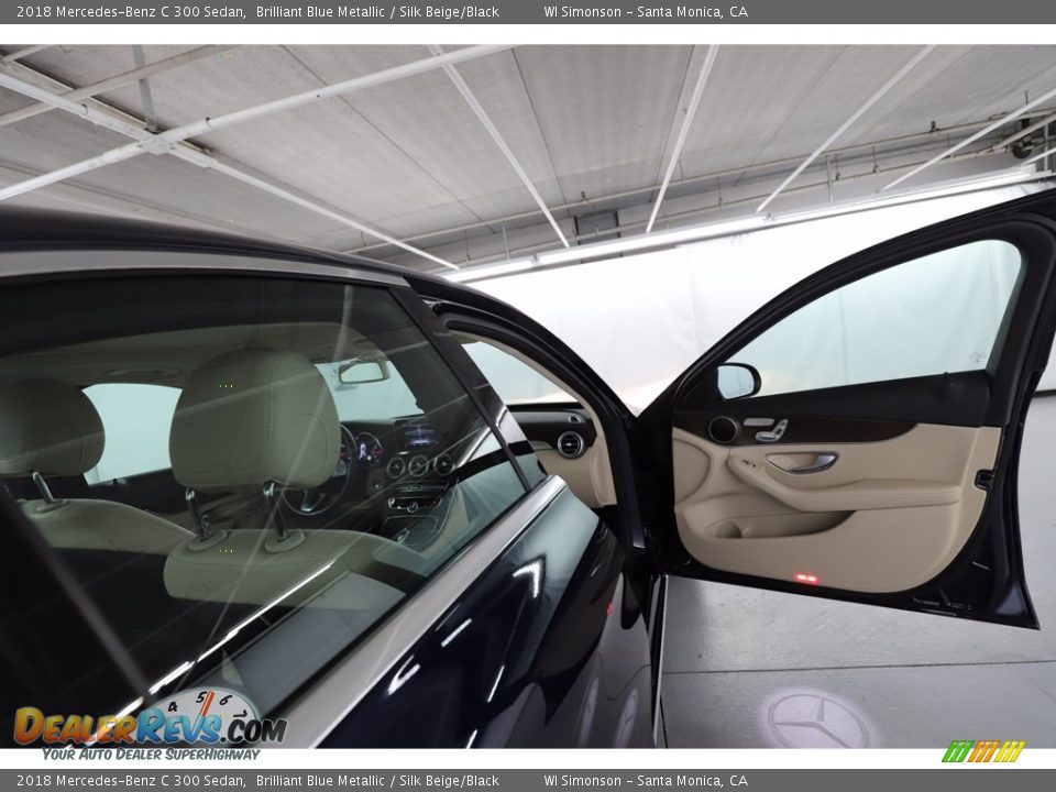 2018 Mercedes-Benz C 300 Sedan Brilliant Blue Metallic / Silk Beige/Black Photo #31