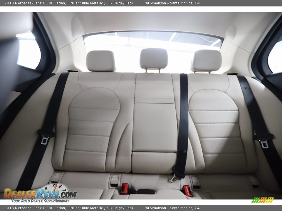 2018 Mercedes-Benz C 300 Sedan Brilliant Blue Metallic / Silk Beige/Black Photo #35