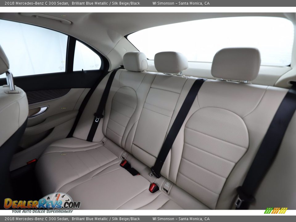 2018 Mercedes-Benz C 300 Sedan Brilliant Blue Metallic / Silk Beige/Black Photo #36