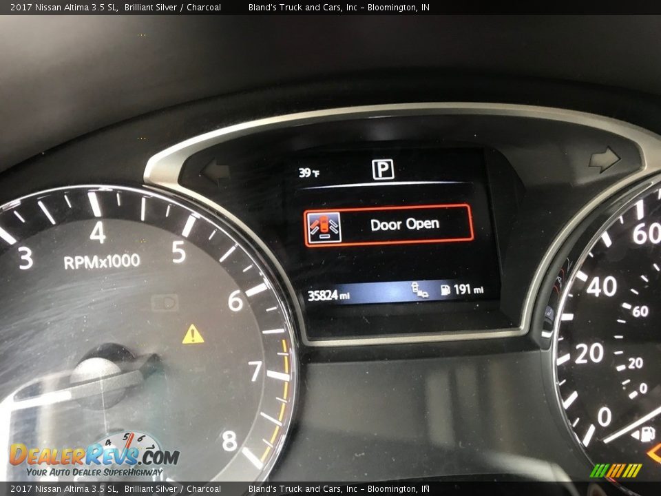2017 Nissan Altima 3.5 SL Brilliant Silver / Charcoal Photo #13