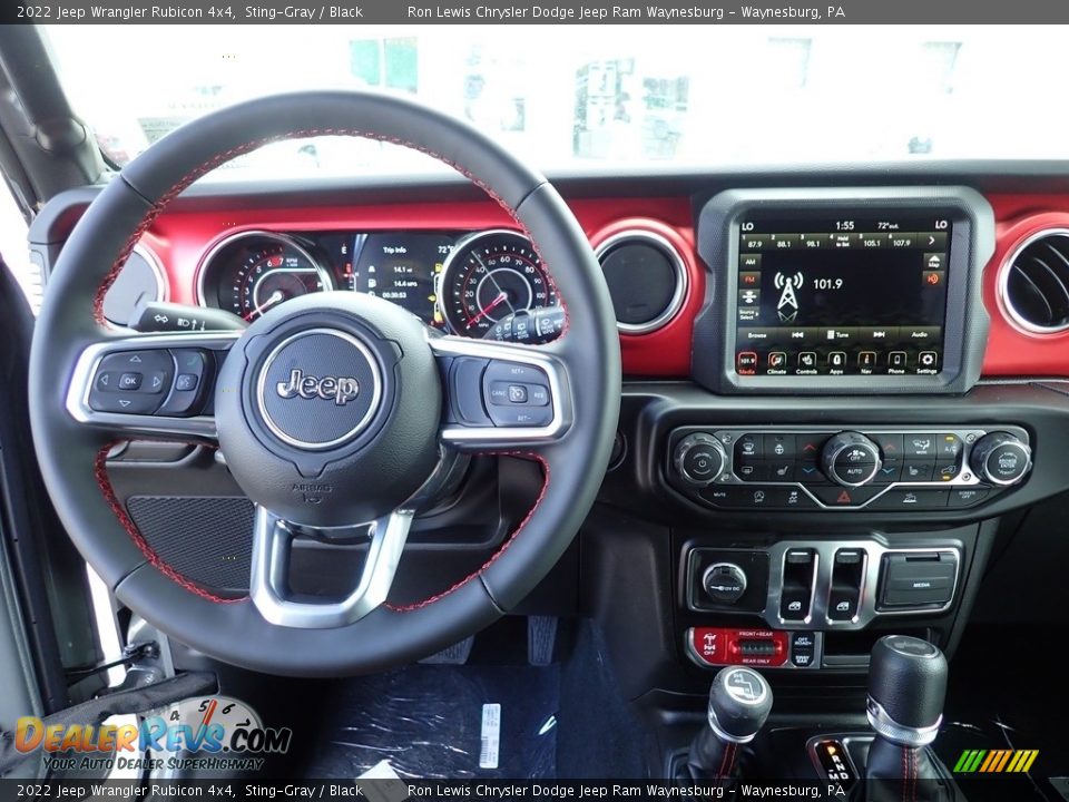 Dashboard of 2022 Jeep Wrangler Rubicon 4x4 Photo #19