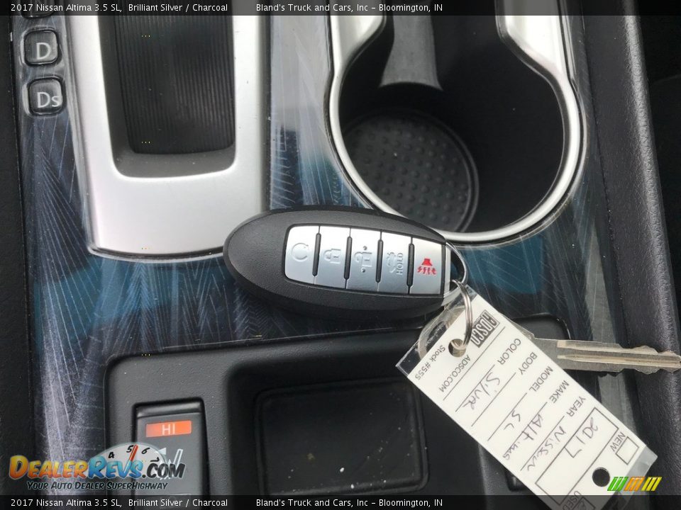 Keys of 2017 Nissan Altima 3.5 SL Photo #17
