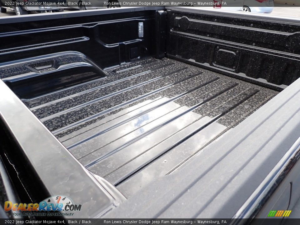 2022 Jeep Gladiator Mojave 4x4 Black / Black Photo #12