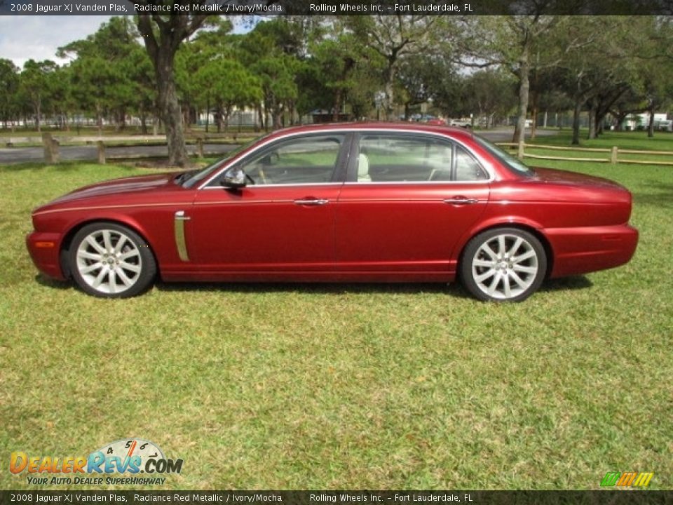 2008 Jaguar XJ Vanden Plas Radiance Red Metallic / Ivory/Mocha Photo #3