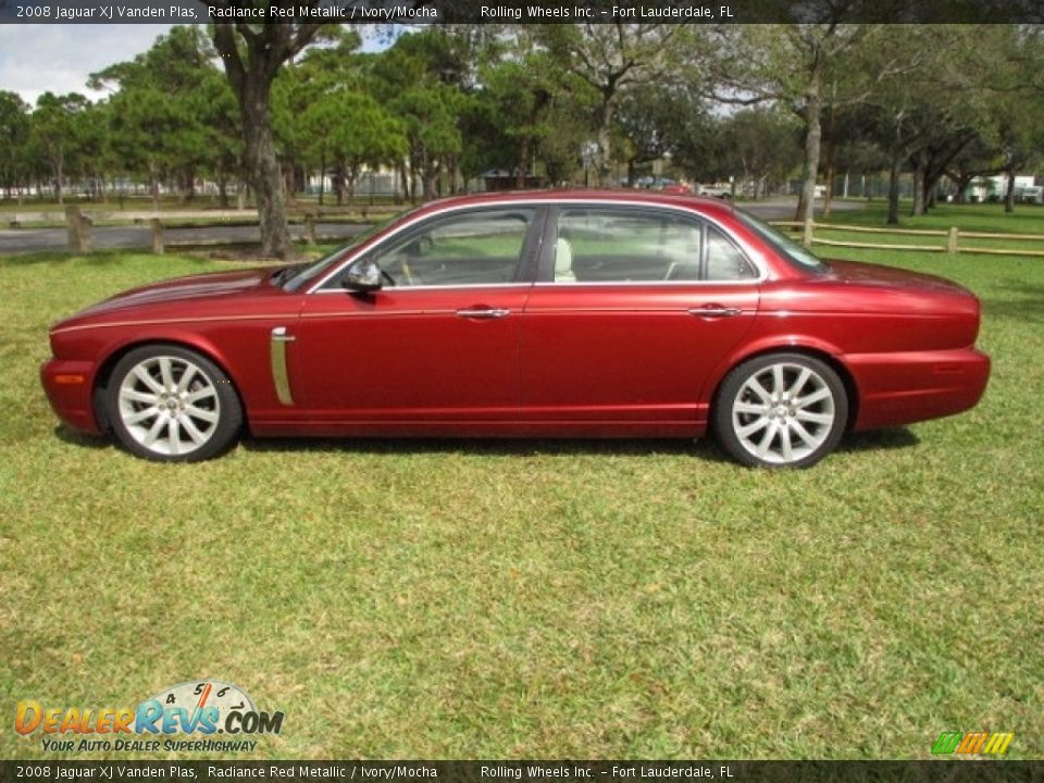 2008 Jaguar XJ Vanden Plas Radiance Red Metallic / Ivory/Mocha Photo #3