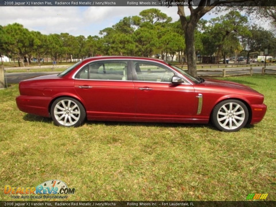 2008 Jaguar XJ Vanden Plas Radiance Red Metallic / Ivory/Mocha Photo #9