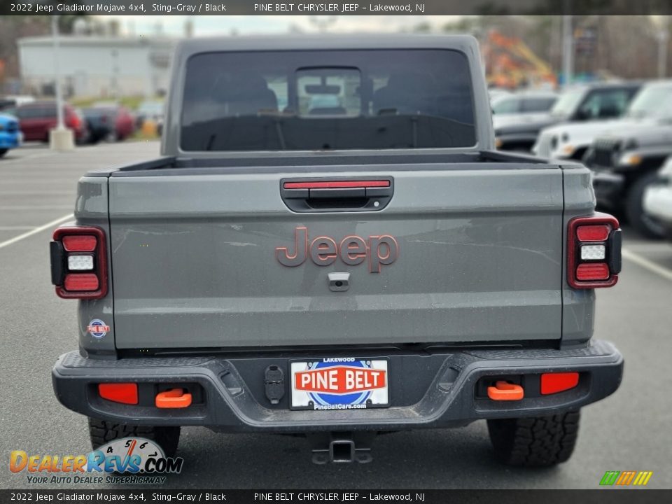 2022 Jeep Gladiator Mojave 4x4 Sting-Gray / Black Photo #5