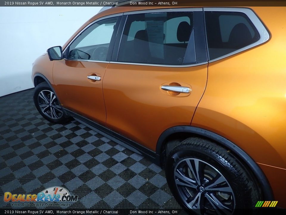 2019 Nissan Rogue SV AWD Monarch Orange Metallic / Charcoal Photo #21