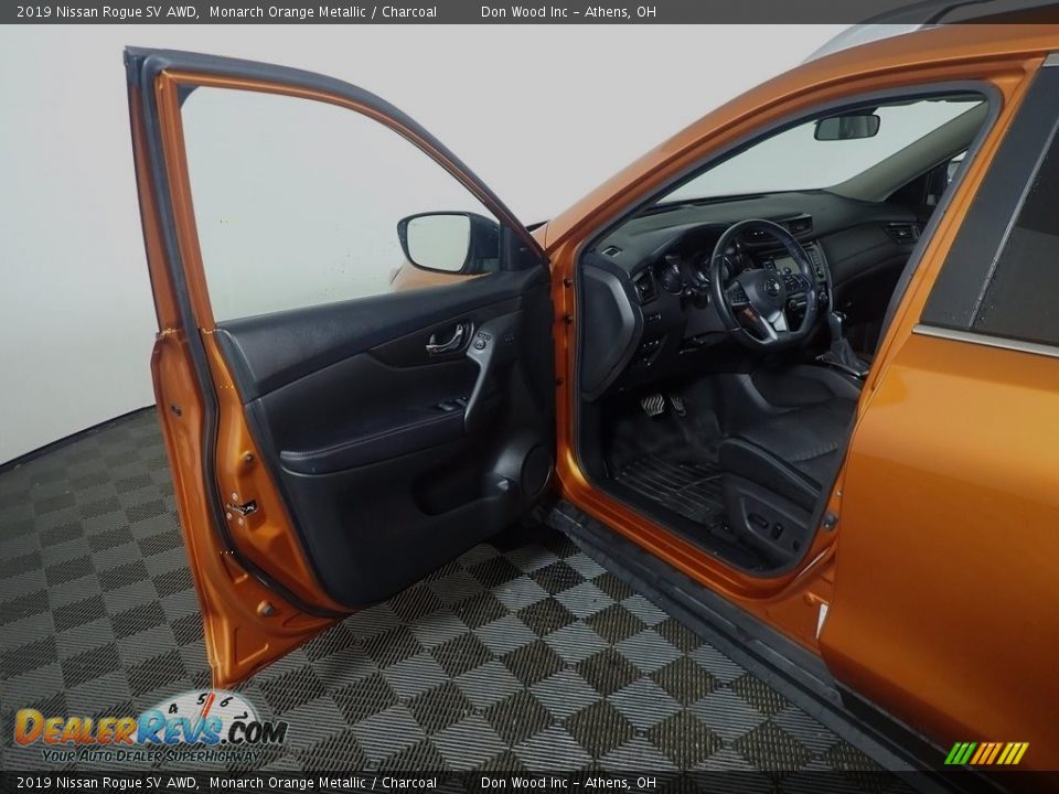 2019 Nissan Rogue SV AWD Monarch Orange Metallic / Charcoal Photo #23