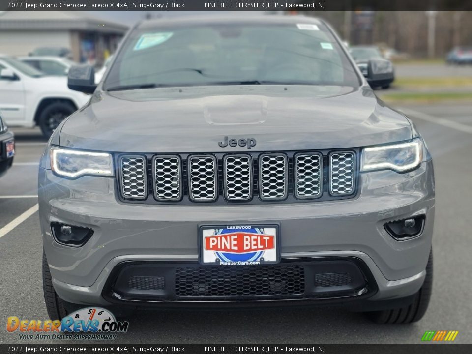 2022 Jeep Grand Cherokee Laredo X 4x4 Sting-Gray / Black Photo #2