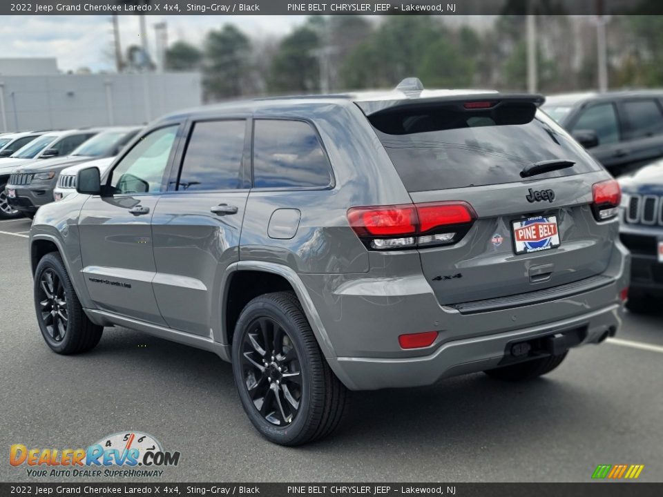 2022 Jeep Grand Cherokee Laredo X 4x4 Sting-Gray / Black Photo #4