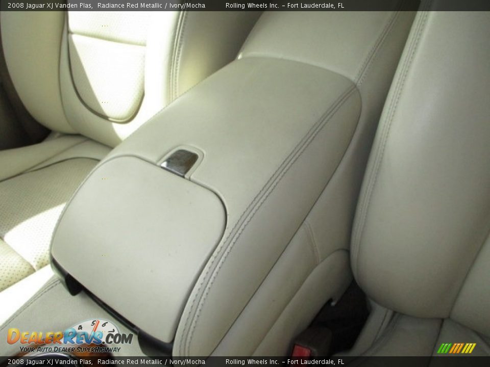 2008 Jaguar XJ Vanden Plas Radiance Red Metallic / Ivory/Mocha Photo #34