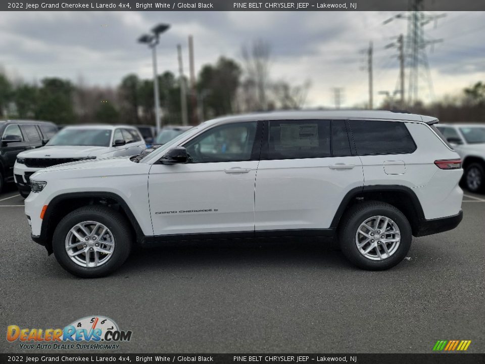 2022 Jeep Grand Cherokee L Laredo 4x4 Bright White / Global Black Photo #3