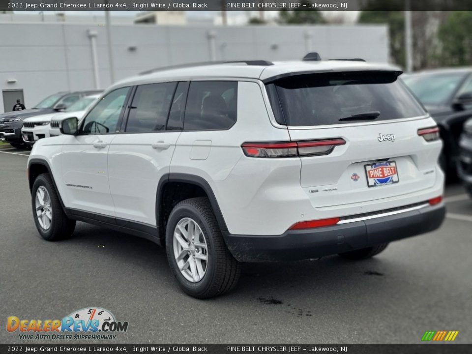 2022 Jeep Grand Cherokee L Laredo 4x4 Bright White / Global Black Photo #4