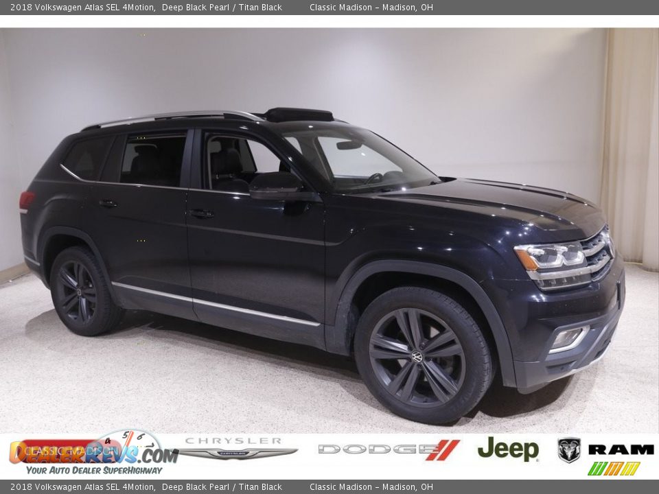 2018 Volkswagen Atlas SEL 4Motion Deep Black Pearl / Titan Black Photo #1