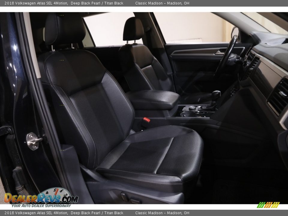2018 Volkswagen Atlas SEL 4Motion Deep Black Pearl / Titan Black Photo #15