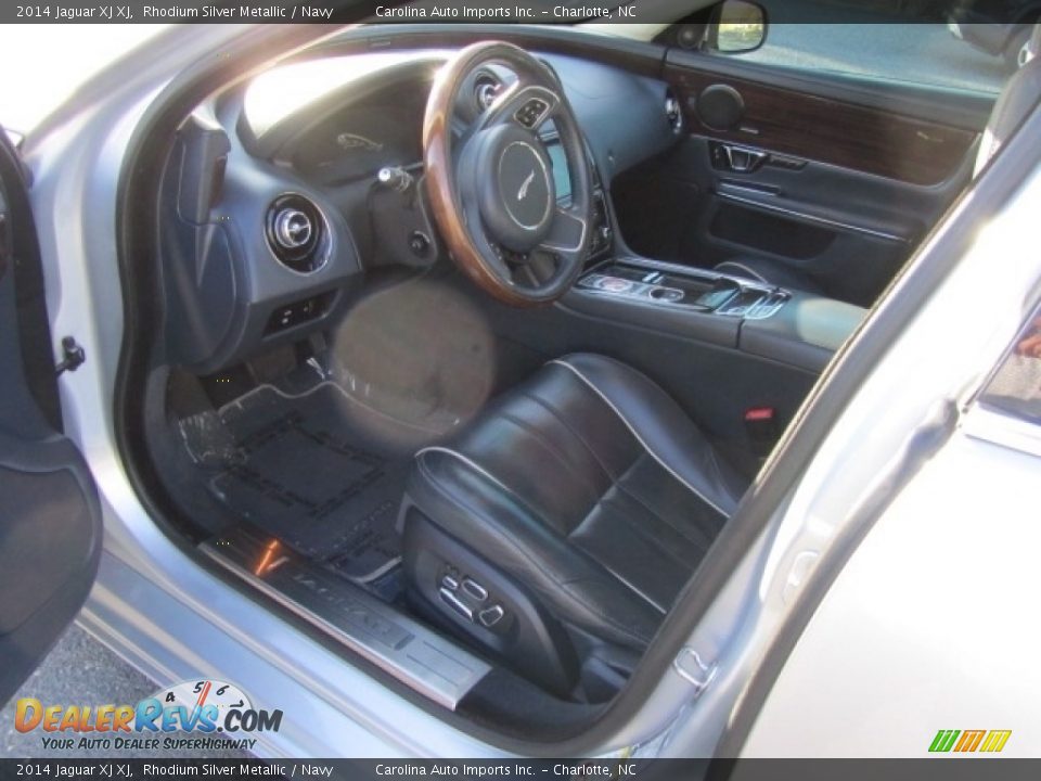 Front Seat of 2014 Jaguar XJ XJ Photo #17
