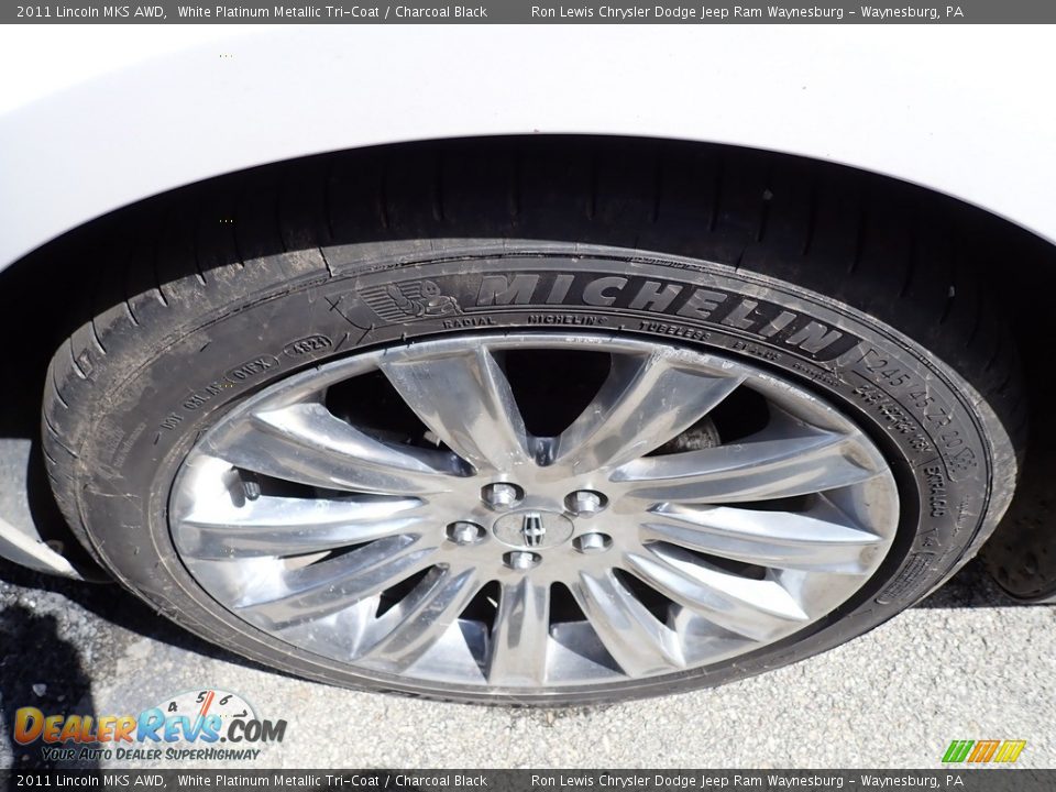 2011 Lincoln MKS AWD White Platinum Metallic Tri-Coat / Charcoal Black Photo #5