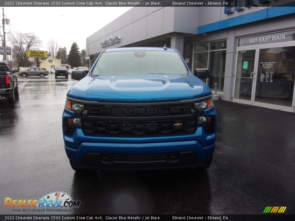 2022 Chevrolet Silverado 1500 Custom Crew Cab 4x4 Glacier Blue Metallic / Jet Black Photo #8