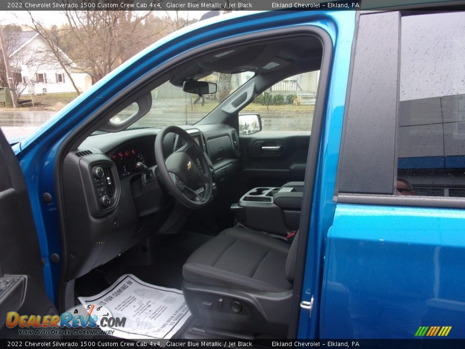 2022 Chevrolet Silverado 1500 Custom Crew Cab 4x4 Glacier Blue Metallic / Jet Black Photo #13