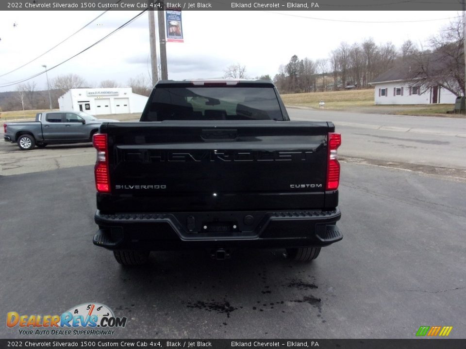 2022 Chevrolet Silverado 1500 Custom Crew Cab 4x4 Black / Jet Black Photo #4