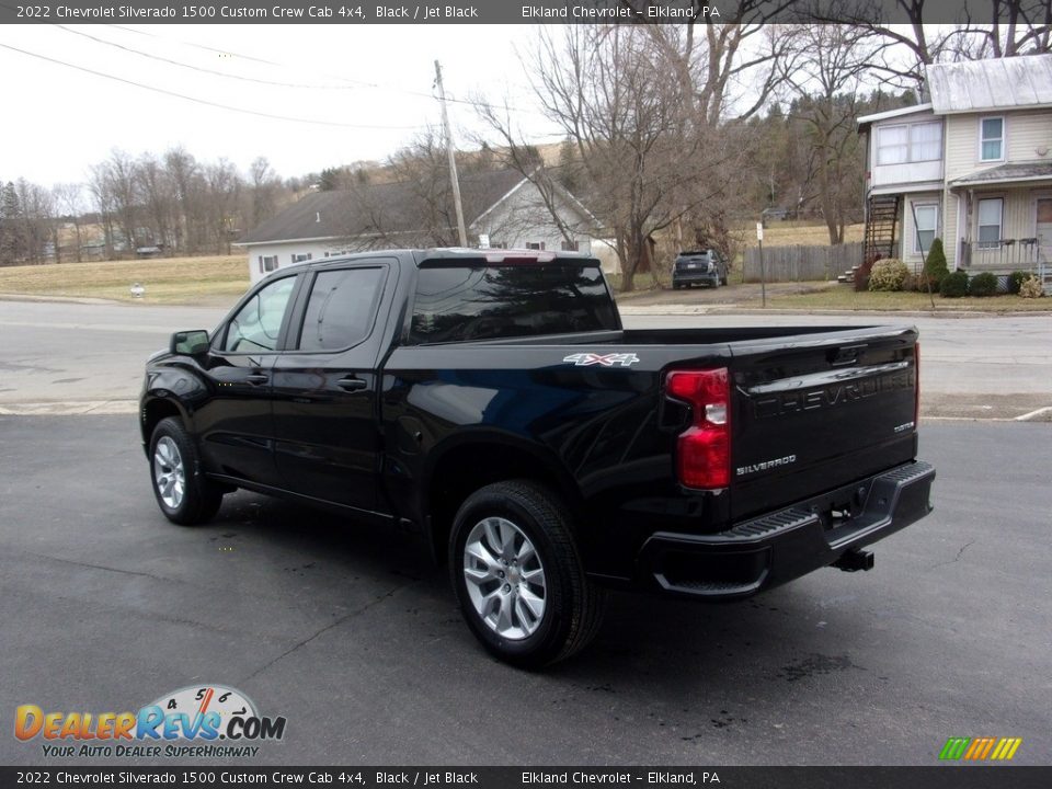 2022 Chevrolet Silverado 1500 Custom Crew Cab 4x4 Black / Jet Black Photo #5