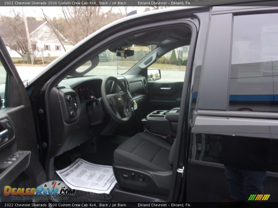 Front Seat of 2022 Chevrolet Silverado 1500 Custom Crew Cab 4x4 Photo #12