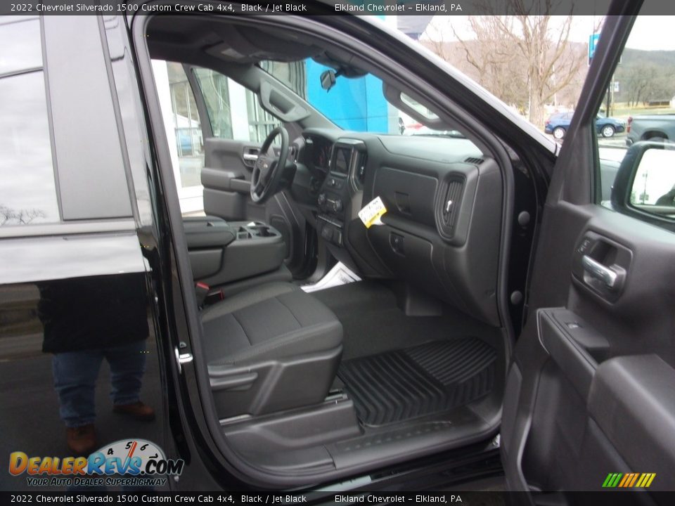 Front Seat of 2022 Chevrolet Silverado 1500 Custom Crew Cab 4x4 Photo #16