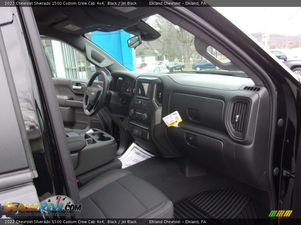 Front Seat of 2022 Chevrolet Silverado 1500 Custom Crew Cab 4x4 Photo #17