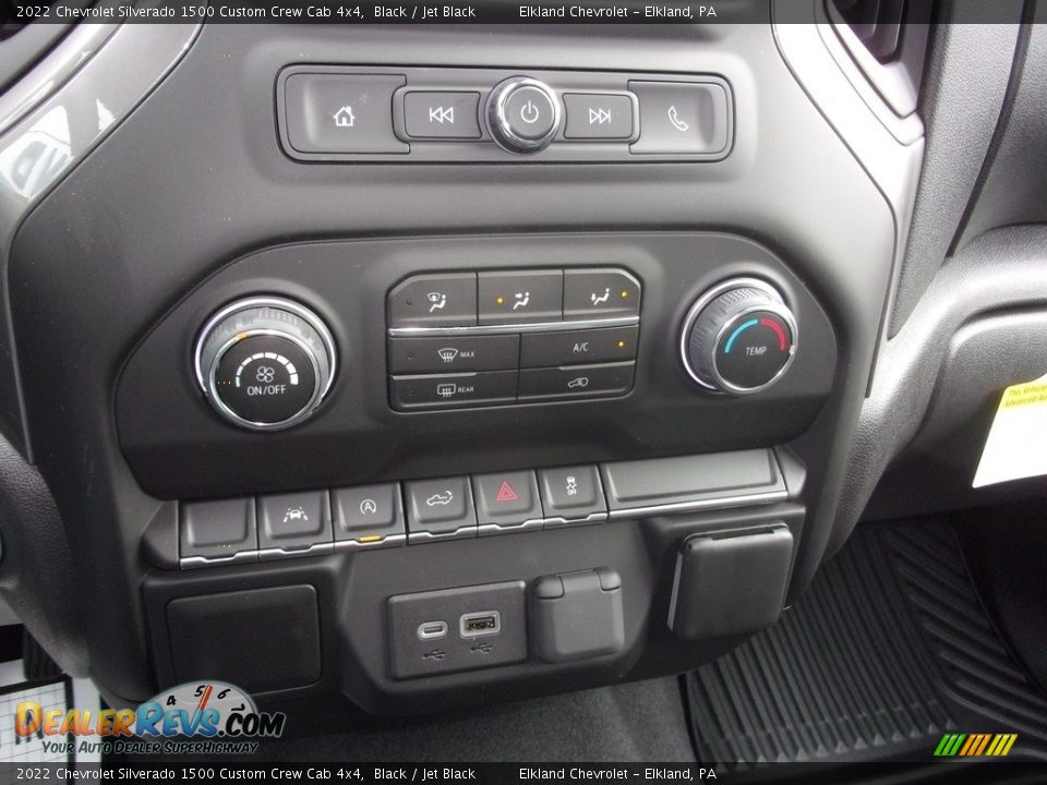 Controls of 2022 Chevrolet Silverado 1500 Custom Crew Cab 4x4 Photo #28