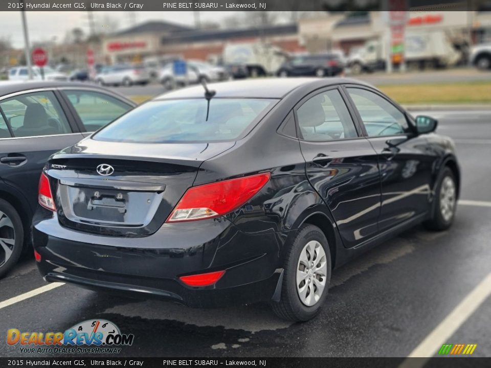 2015 Hyundai Accent GLS Ultra Black / Gray Photo #3