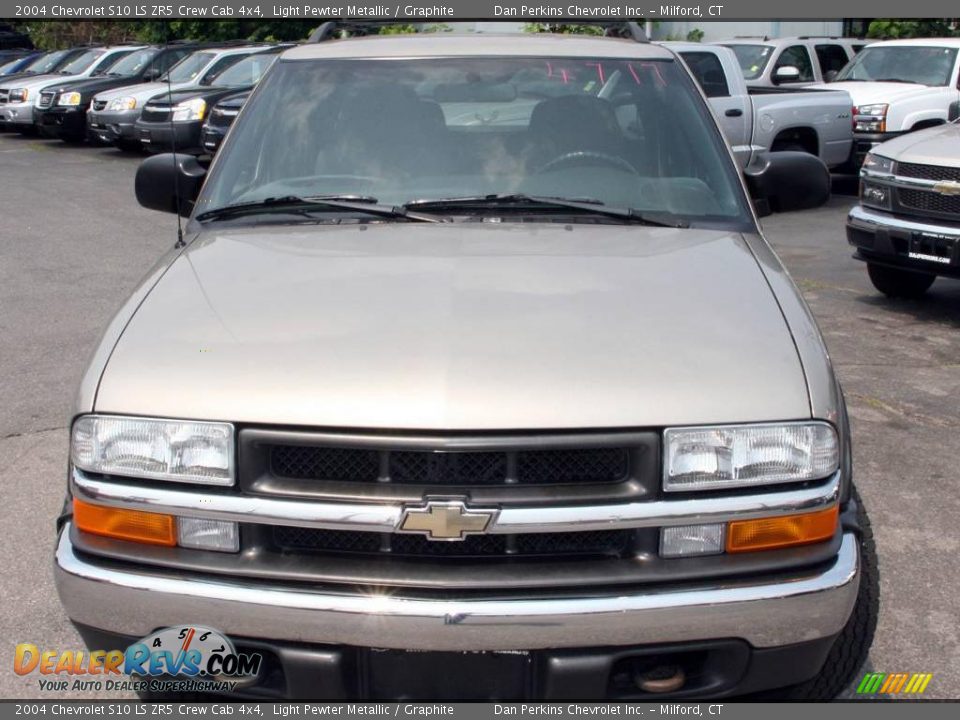 2004 Chevrolet S10 LS ZR5 Crew Cab 4x4 Light Pewter Metallic / Graphite Photo #2