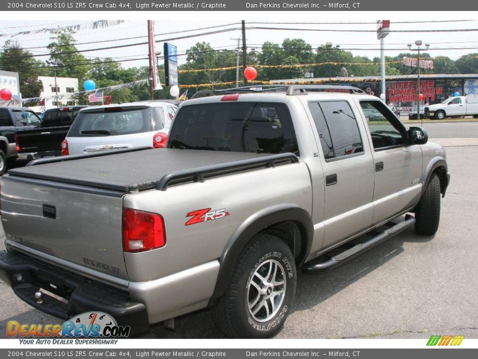 2004 Chevrolet S10 LS ZR5 Crew Cab 4x4 Light Pewter Metallic / Graphite Photo #5