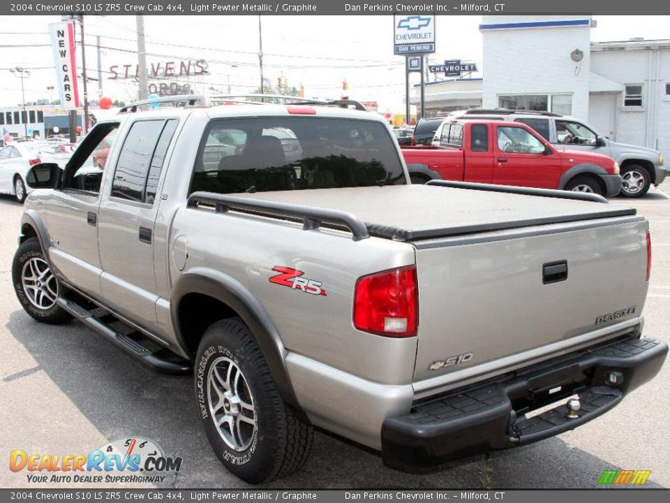 2004 Chevrolet S10 LS ZR5 Crew Cab 4x4 Light Pewter Metallic / Graphite Photo #8