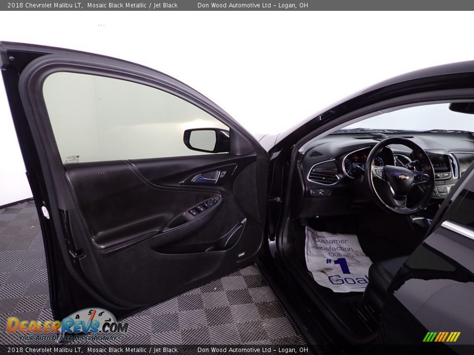 2018 Chevrolet Malibu LT Mosaic Black Metallic / Jet Black Photo #15