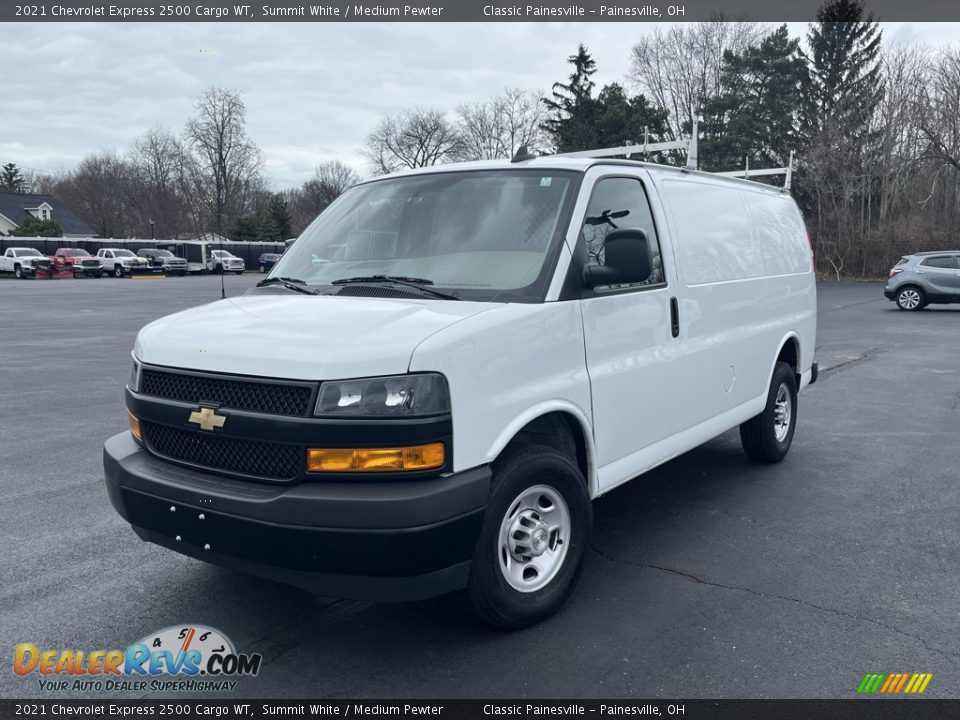 Front 3/4 View of 2021 Chevrolet Express 2500 Cargo WT Photo #1