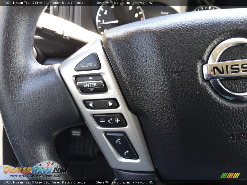 2021 Nissan Titan S Crew Cab Steering Wheel Photo #19