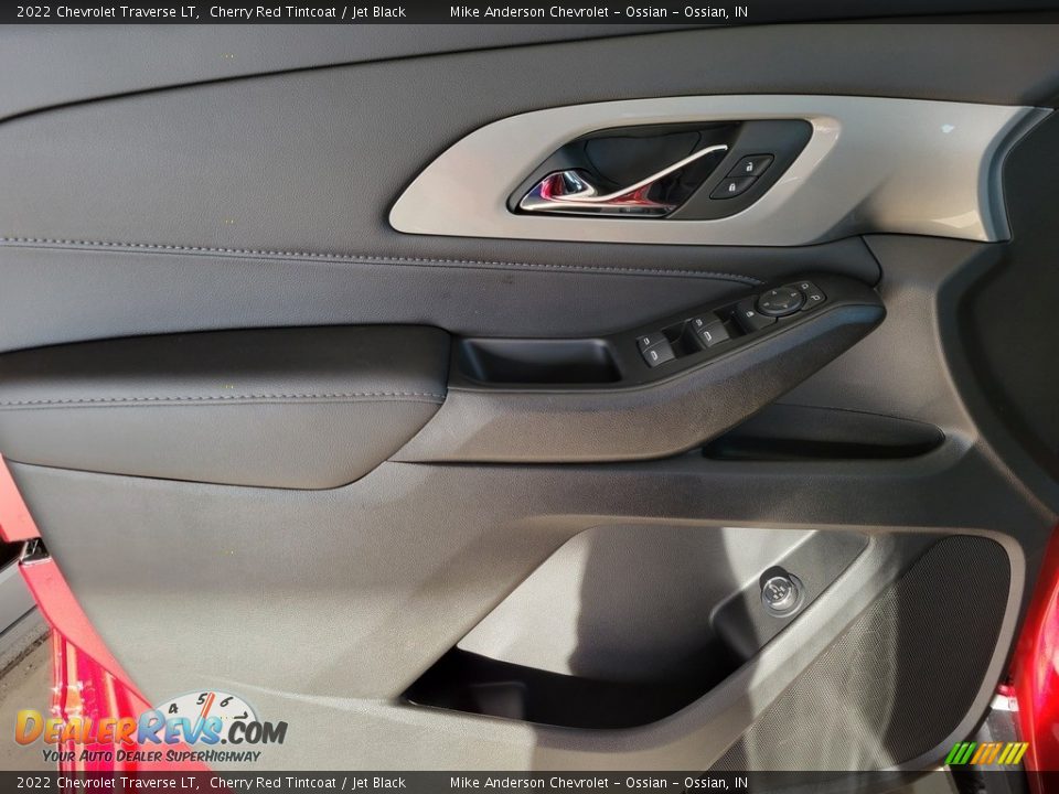 Door Panel of 2022 Chevrolet Traverse LT Photo #22