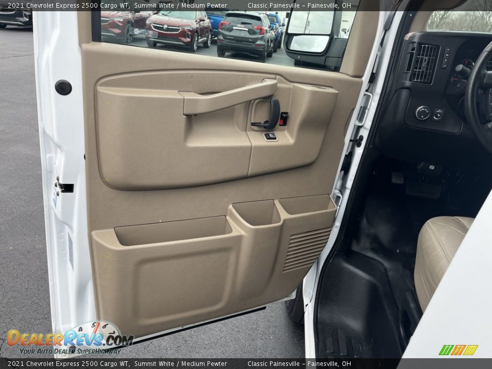 Door Panel of 2021 Chevrolet Express 2500 Cargo WT Photo #11