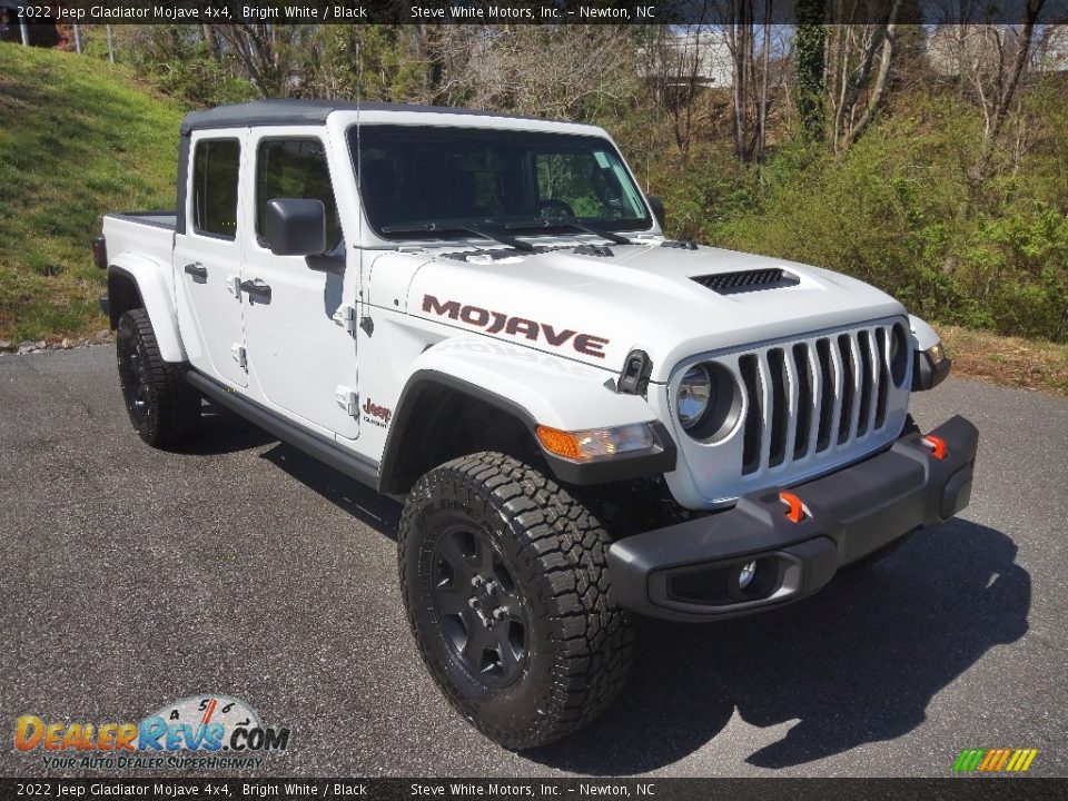 2022 Jeep Gladiator Mojave 4x4 Bright White / Black Photo #4